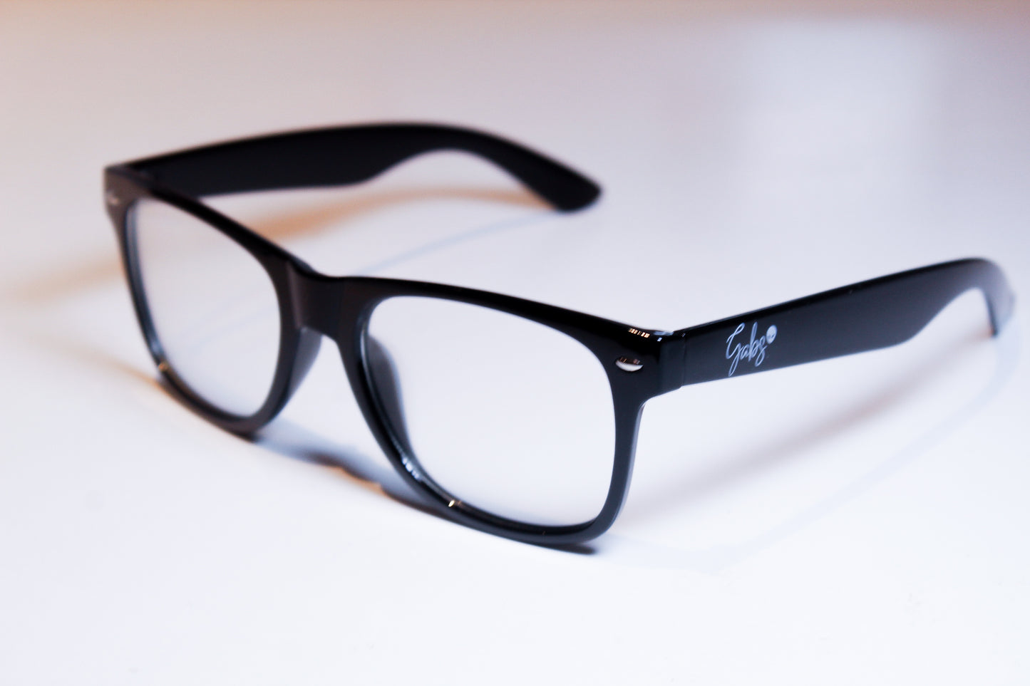 Black frame diffraction glasses